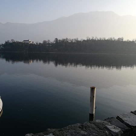 Rustico Vista Lago Lezzeno Exterior foto
