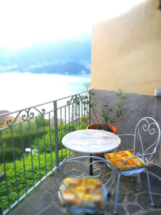 Rustico Vista Lago Lezzeno Exterior foto